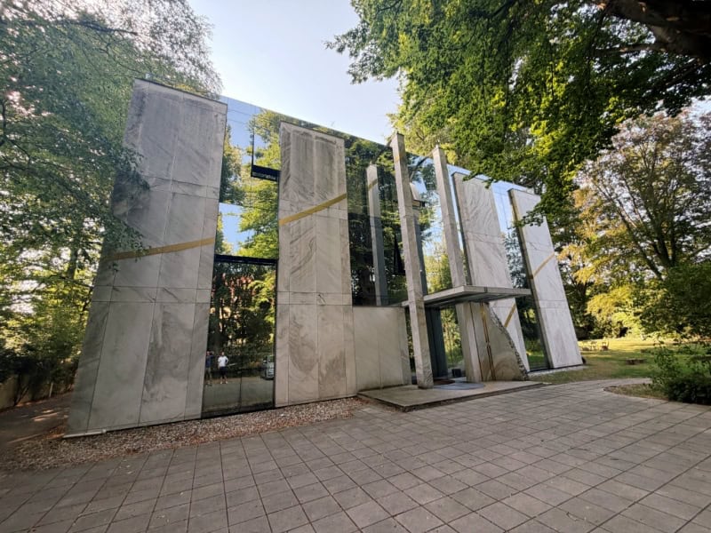 Villa an der Isar München mit großzügiger Parkanlage für Events
